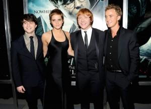 2010__11__686_Harry_Potter_Nov16 300×218.jpg