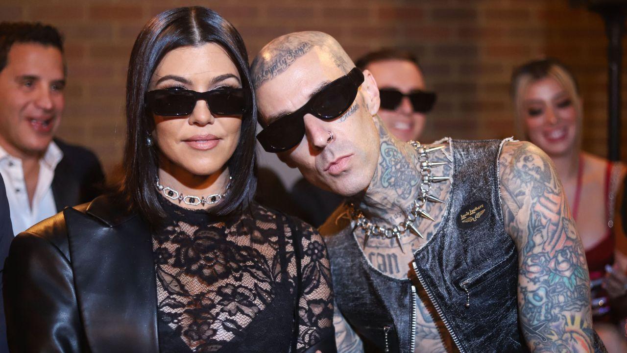 image of Kourtney kardashian and travis barker