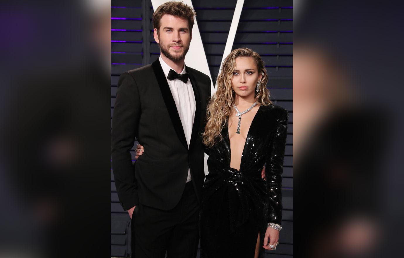 Miley Cyrus And Liam Hemsworth Brandi Cyrus Cryptic Message