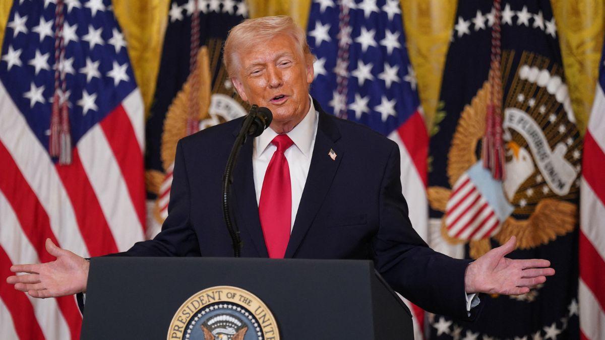 Photo of A social media user claimed Donald Trump 'is melting into a mango-glazed dementia puddle.'