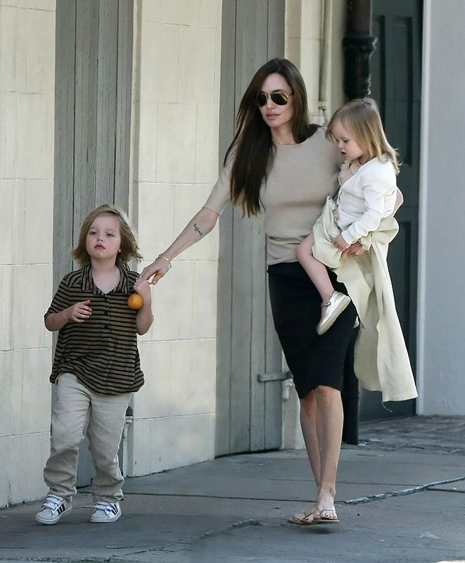 Angelina Jolie Files For Divorce From Brad Pitt &#8211; FILE PHOTOS