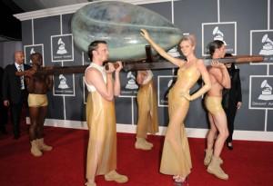 2011__02__Grammys_Carpet_Feb14_46 300×205.jpg