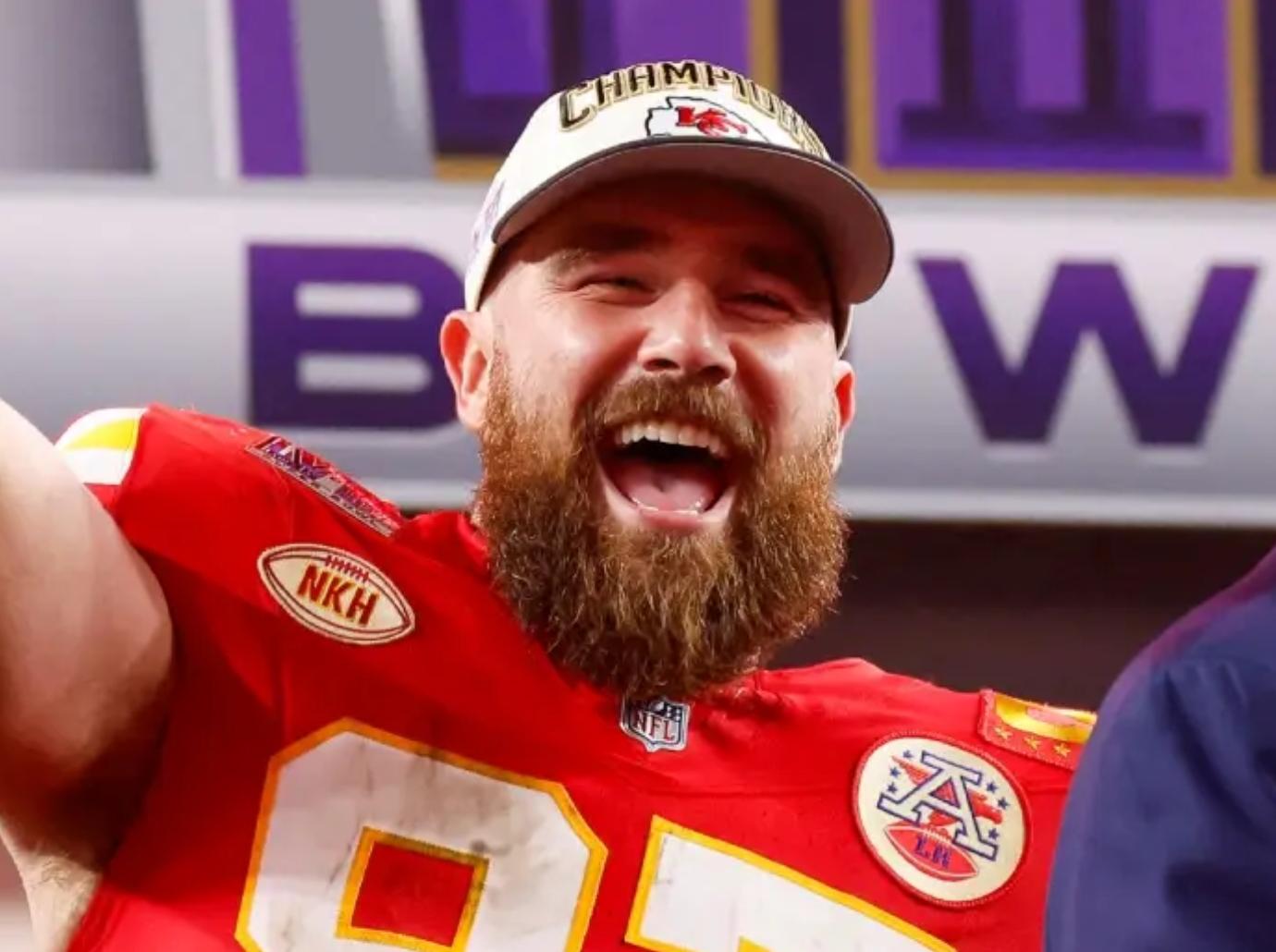 tom brady roasts chiefs travis kelce taylor swift fans watch