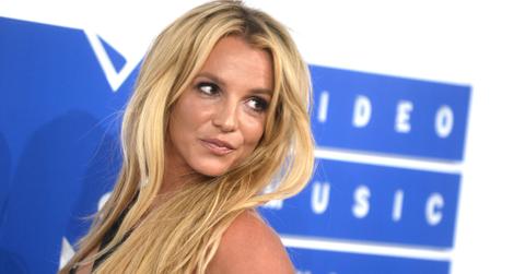 The 2016 MTV Video Music Awards white carpet arrivals