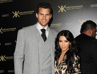 Kris humphries kim kourtney kardashian nov30.jpg