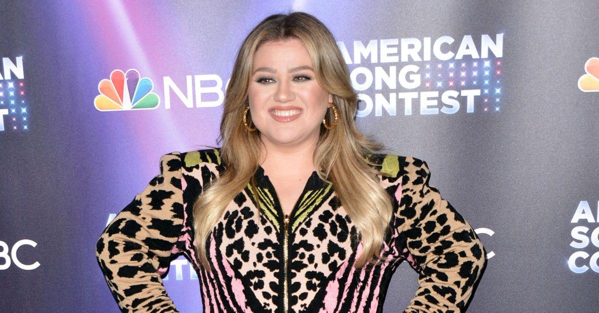 Kelly Clarkson's Net Worth (2024): Divorce Costs, Voice Salary & Talk Show  Salary - Parade