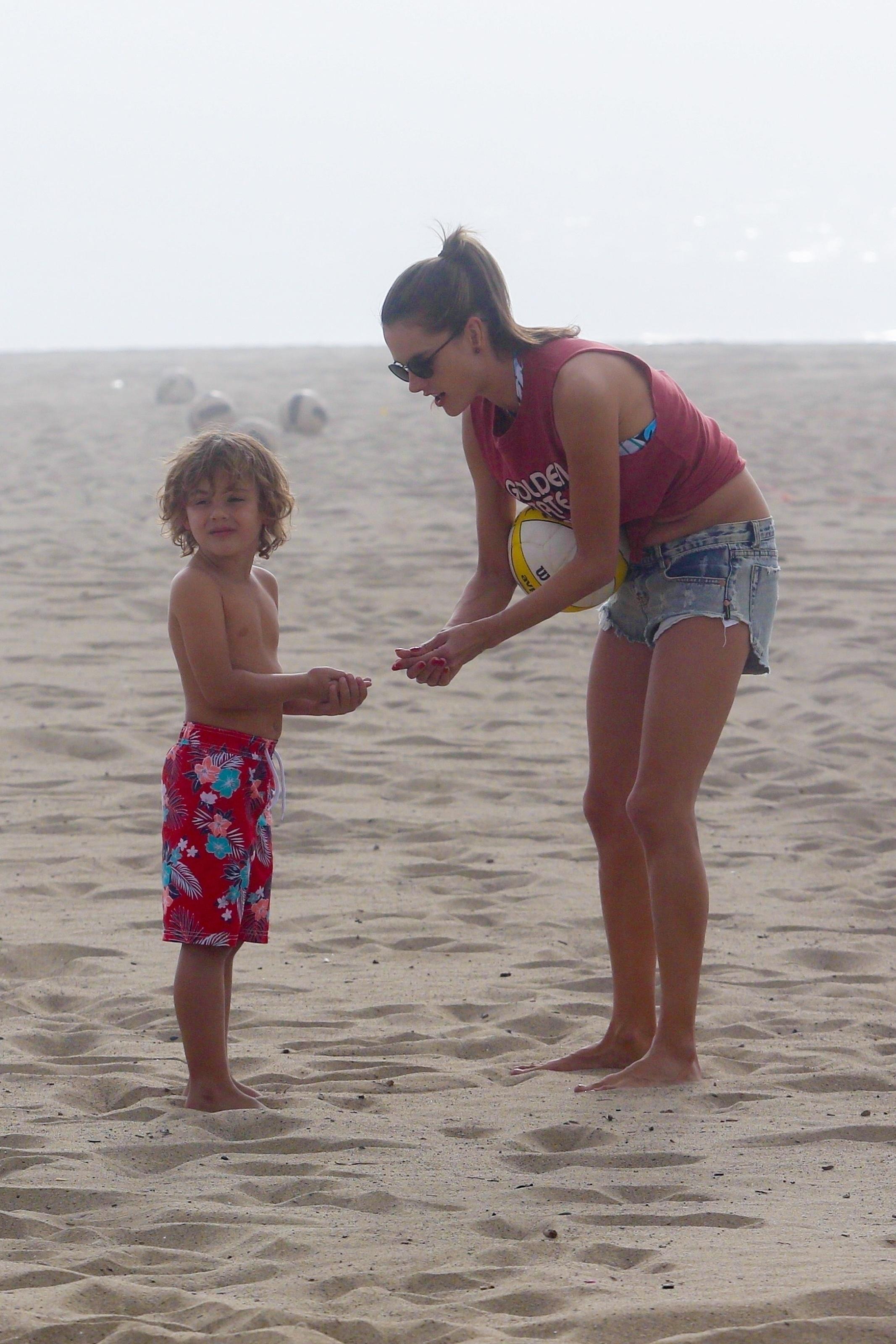 *EXCLUSIVE* Alessandra Ambrosio plays volleyball on the beach in Santa Monica