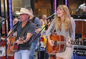 Watch Kenny Chesney Perform on 'Today' With Help From Grace Potter