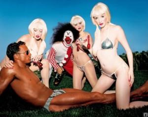 2011__01__Christina_Hendricks_Playboy_Jan14_02 300×238.jpg