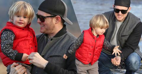michael buble son noah feeding ducks