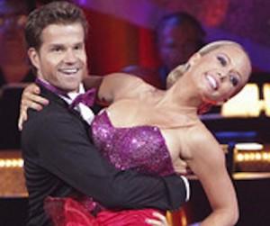 2011__05__Kendra_Wilkinson_May42 300×294.jpg