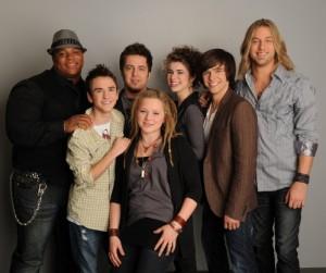 2010__04__american_idol_final7 300×261.jpg
