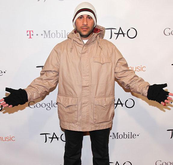 //jennifer_love_hewitt_pregnant_jamie_kennedy_stack_