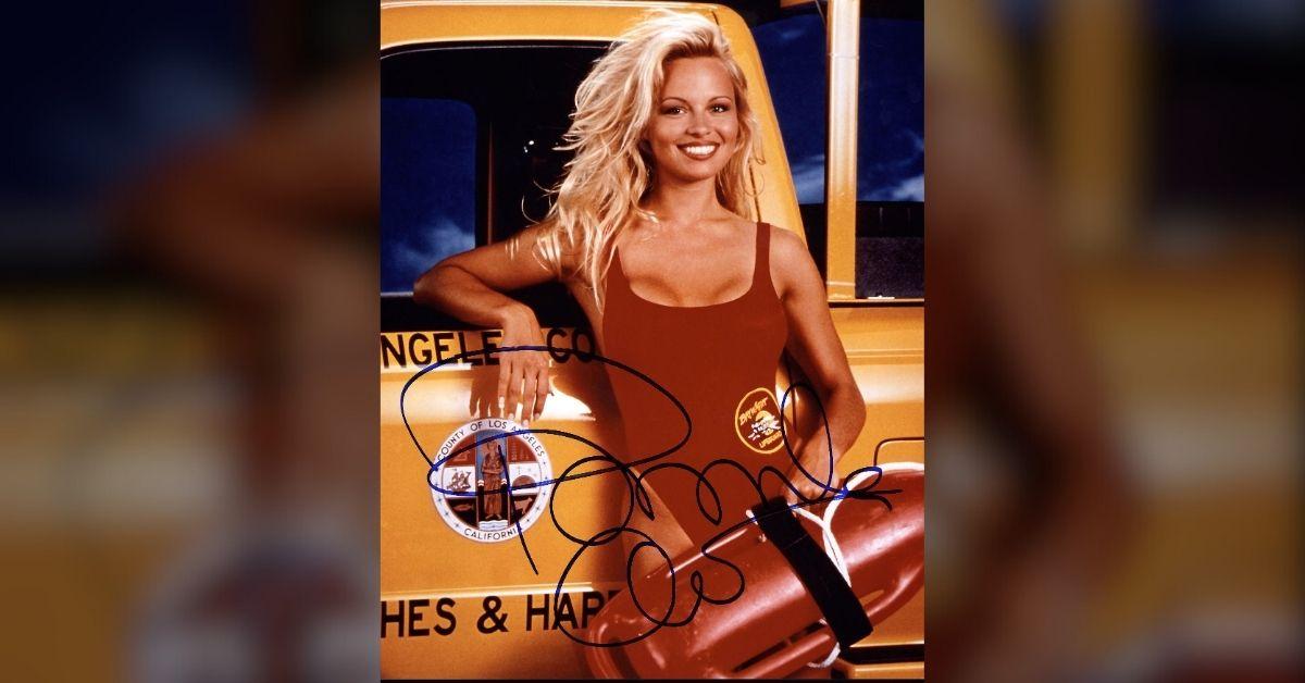 pamela anderson reveals why she stopped wearing makeup