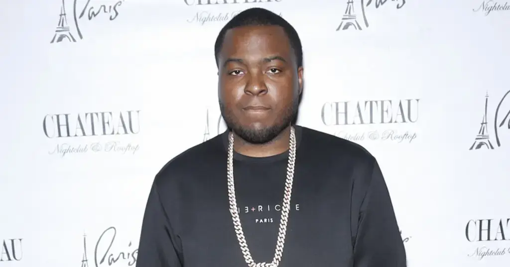 sean kingston mother arrested fraud theft charges police raid florida