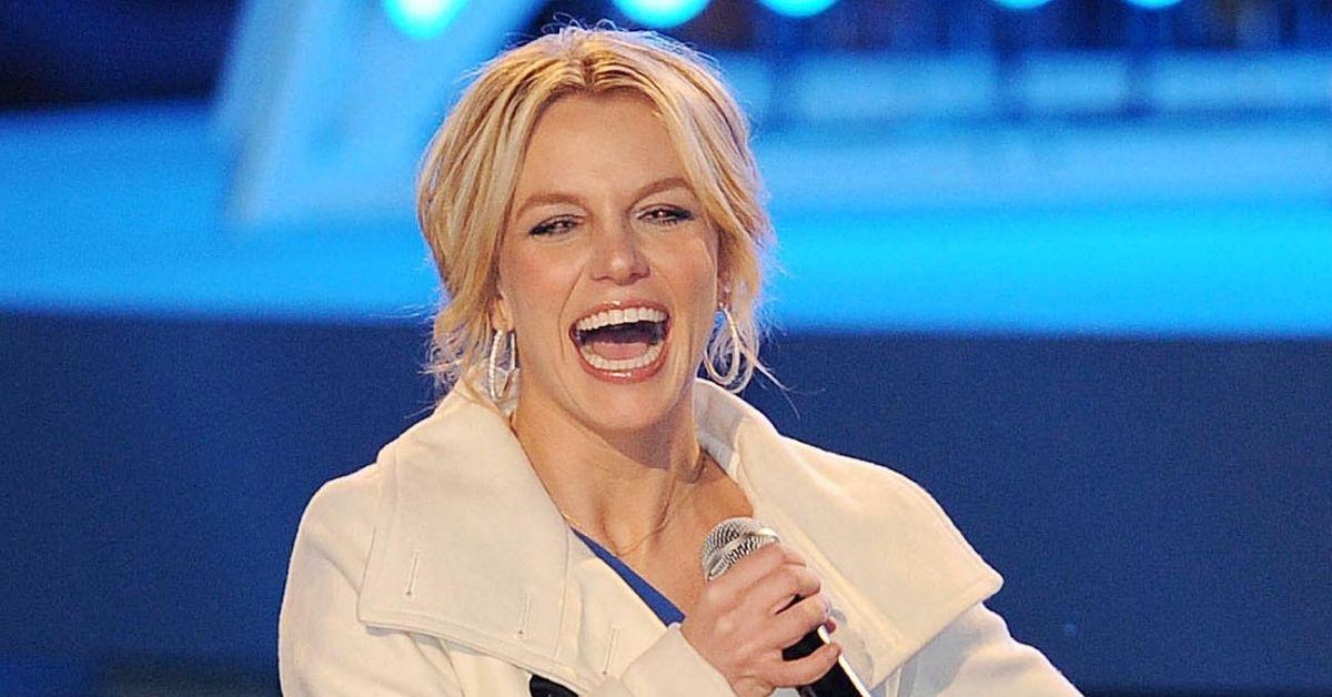 image of The 'Sometimes' hitmaker reportedly spent her birthday vacation relaxing, pampering herself, and hanging with friends. 