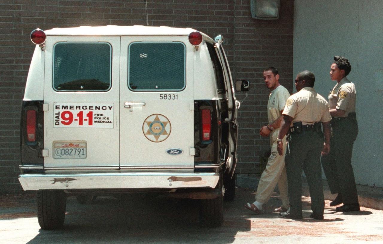 Robert Downey Jr. Compares Prison To Living In A 'Bad Neighborhood'