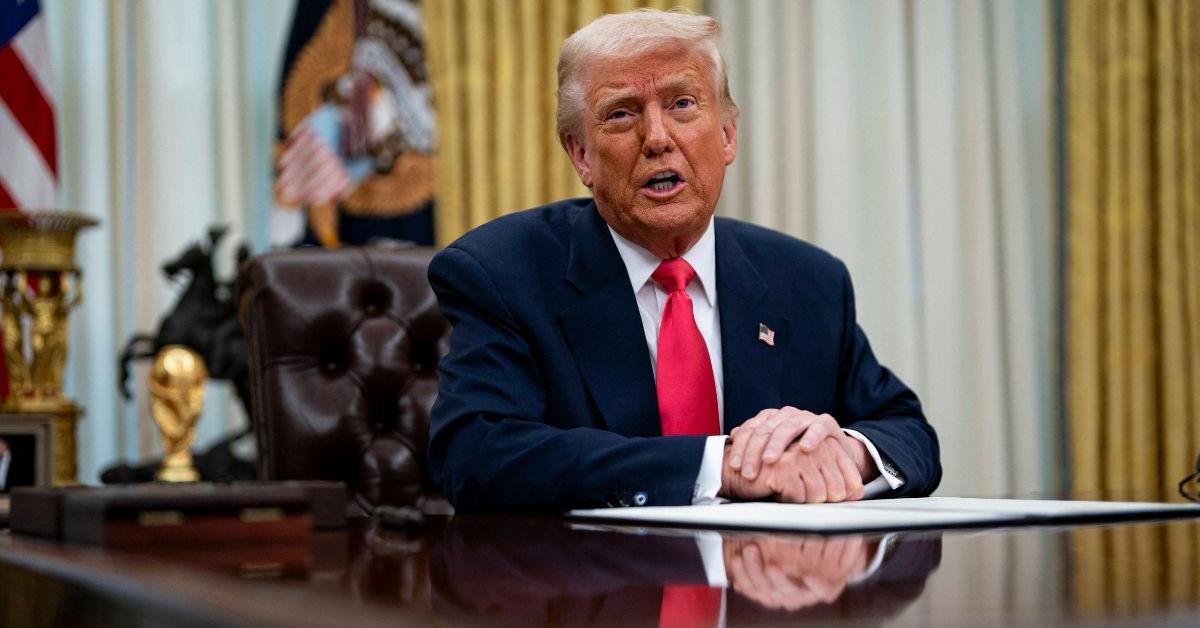 Donald Trump Sparks Dementia Fears as He Shares Confusing Photo of 'Great Daughter' Before Father's Day