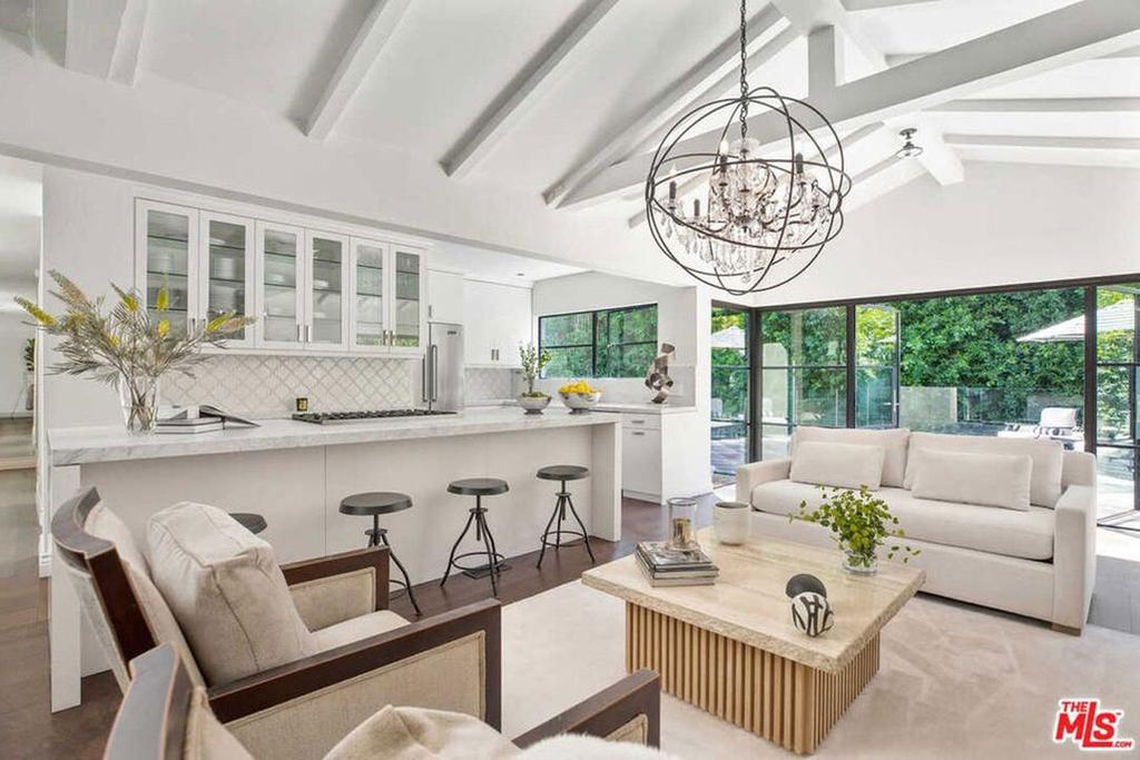 Rob Lowe Buys New Home In Beverly Hills: See Photos