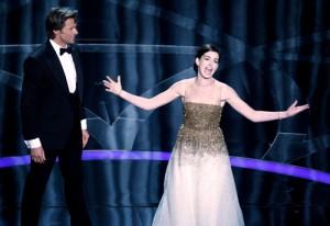 Hugh jackman anne hathaway oct18ned 300×206.jpg