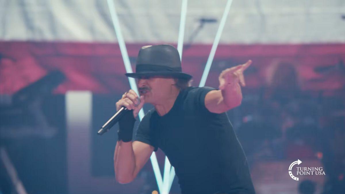 image of Fans accused the singer of lip synching.