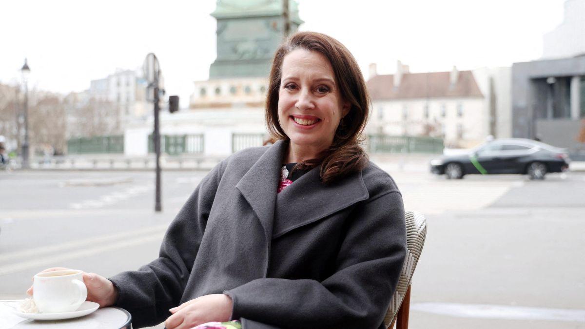 Photo of Julia Quinn.