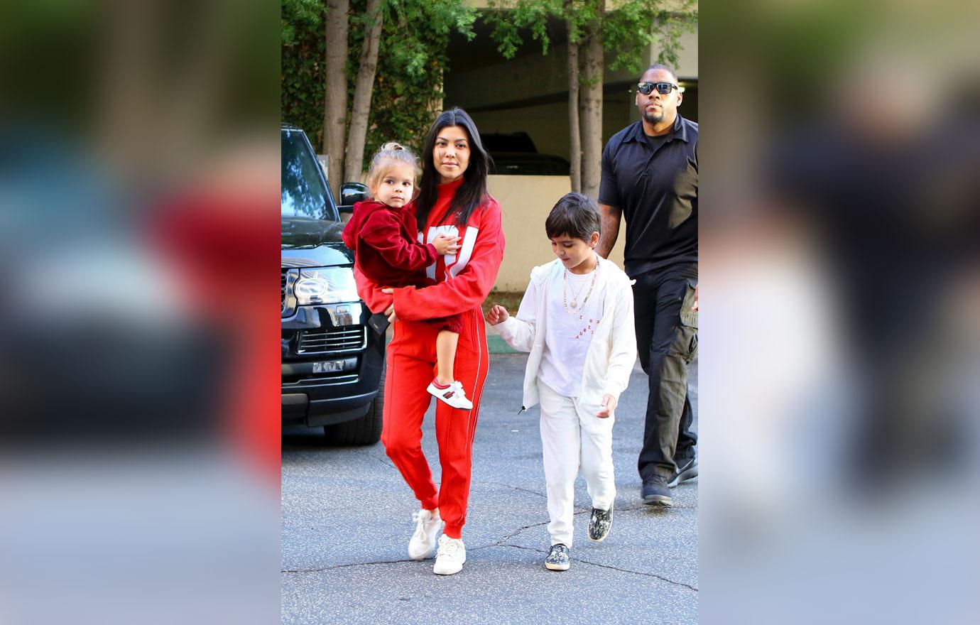 Kourtney kardashian carrying reign