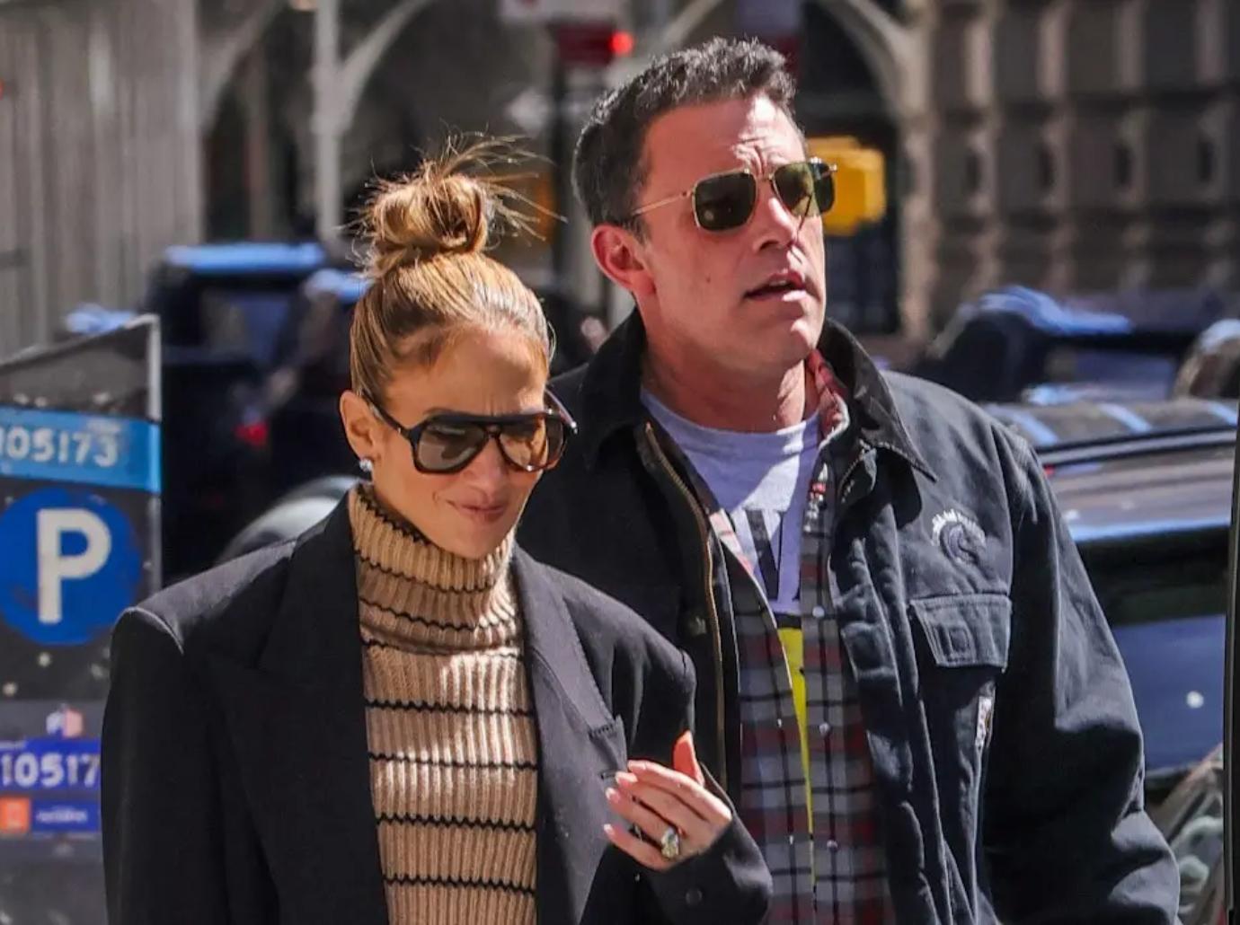 jennifer lopez hoping husband ben affleck show hamptons birthday party