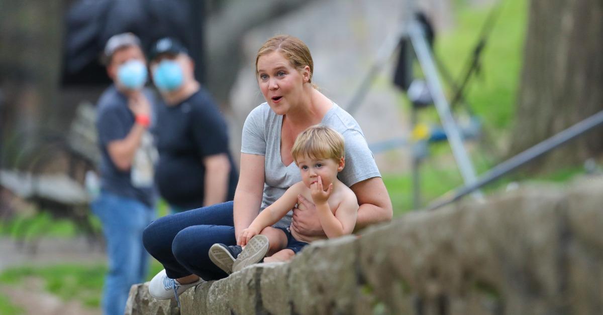 pregnant jennifer lawrence goes to abortion rally with comedian amy schumer to protest controversial texas ban