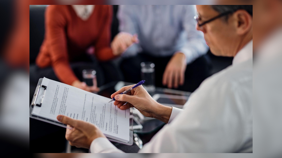 how insurance companies evaluate car accident claims in texas