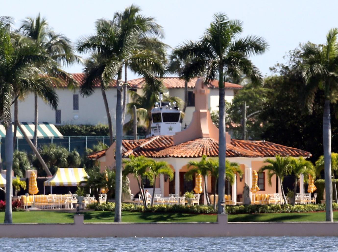 fraudulent transfer donald trump allegedly sold mar a lago donald trump jr