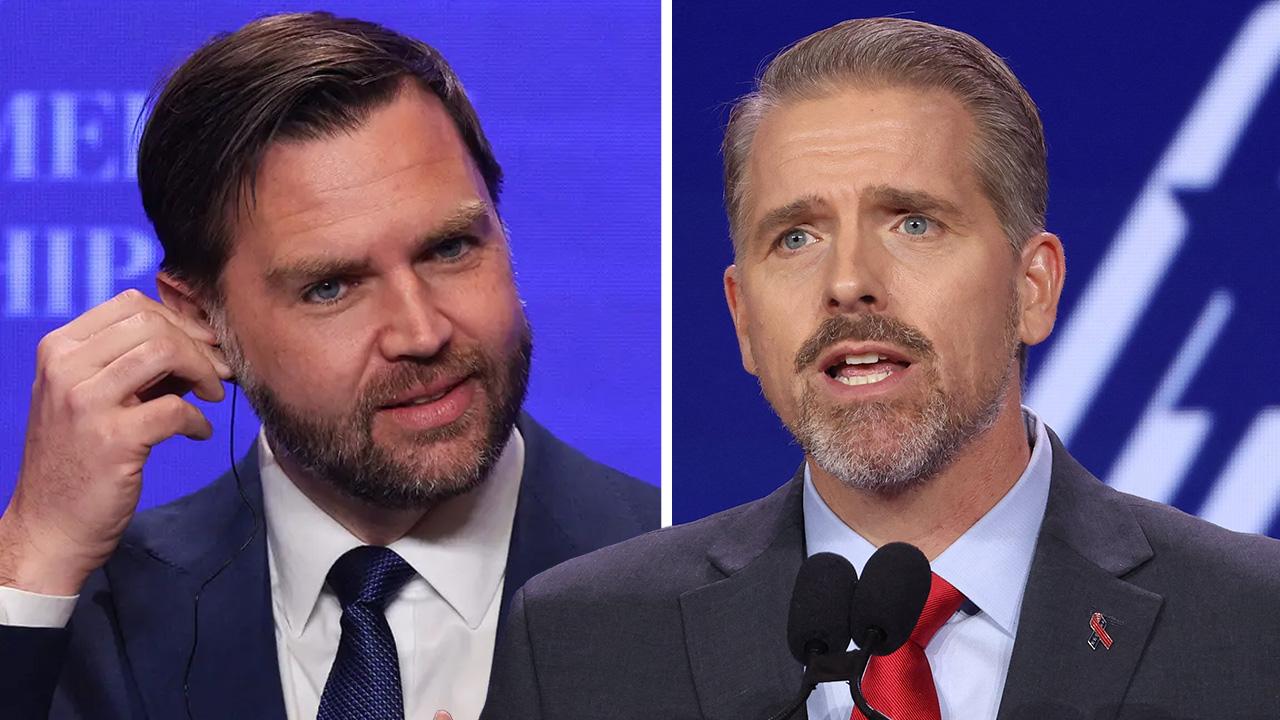 Image of J.D. Vance and Scott Jennings