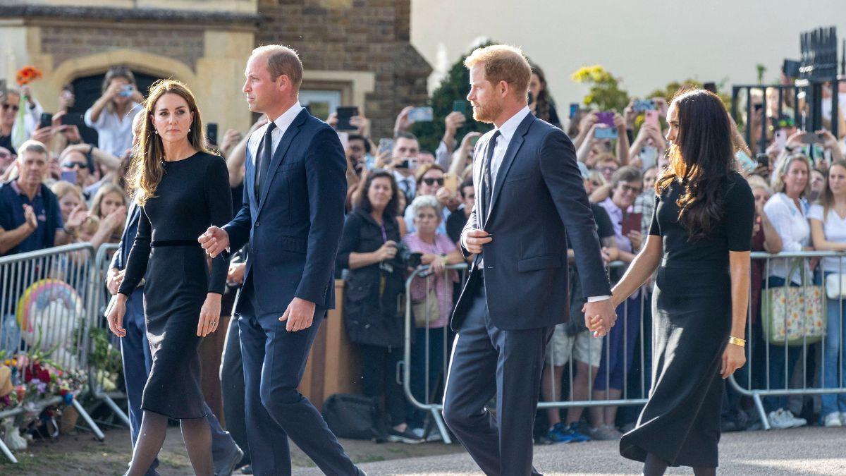 image of royal family 