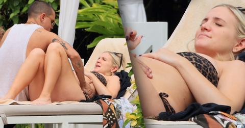 Evan ross rubs ashlee simpson baby bump