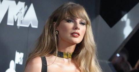 Photo of Taylor Swift.