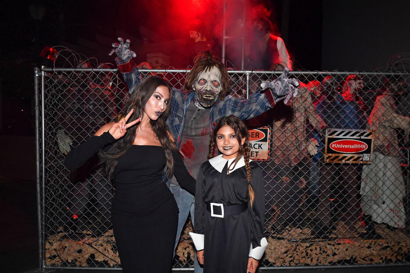 farrah-abraham-daughter-sophia-halloween-costume-photos