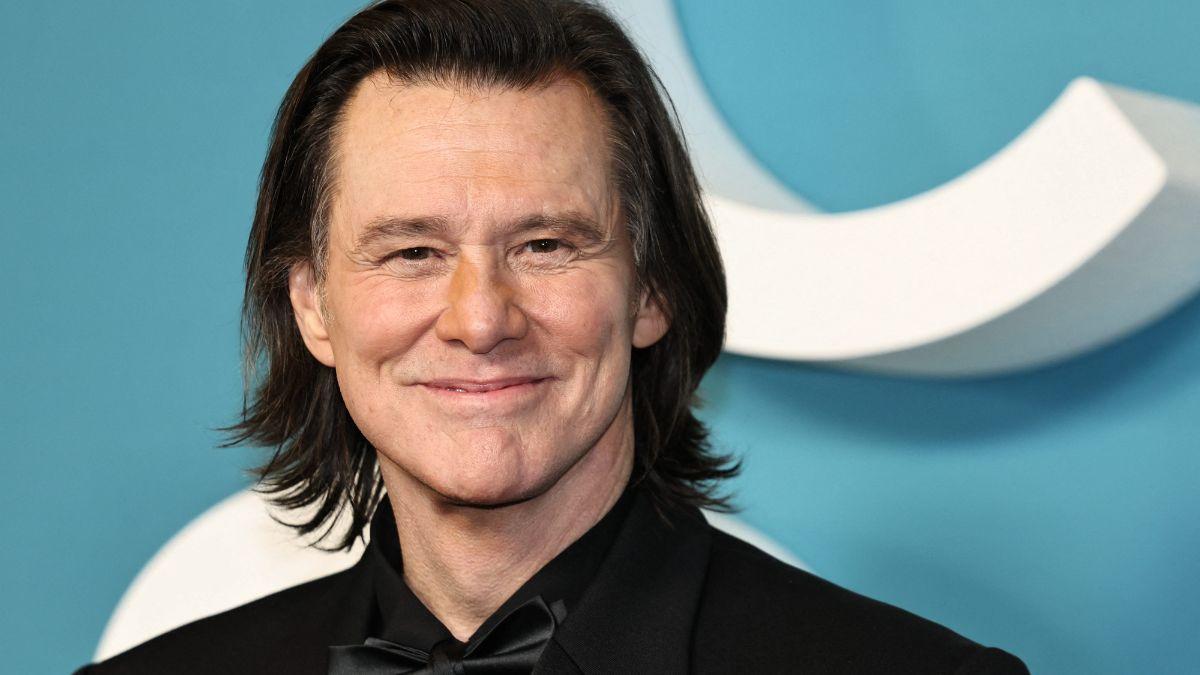 image of Jim Carrey drew attention during his recent appearance at the César Awards in Paris.