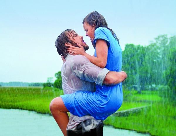 Ryan Gosling and Rachel McAdams in The Notebook