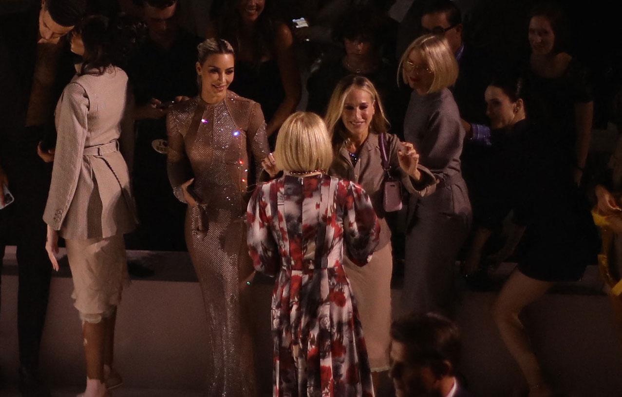 anna wintour snubs kim kardashian greet sarah jessica parker