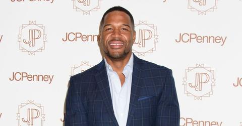 michael strahan closes gap fan reactions smile