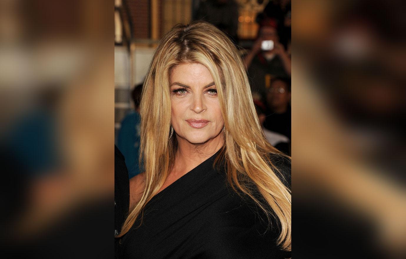 hollywood stars pay tribute kirstie alley death