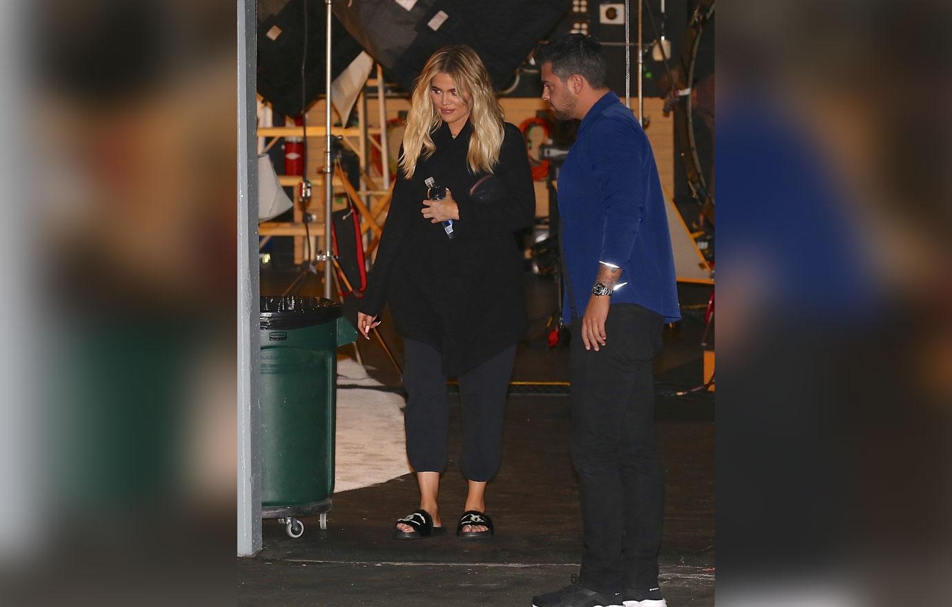 Khloe Kardashian Hides Baby Bump Coat 3