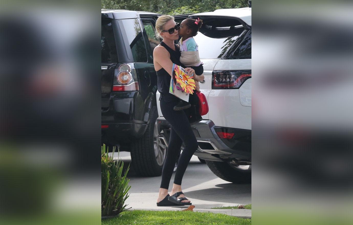 Charlize theron daughter share kiss 2