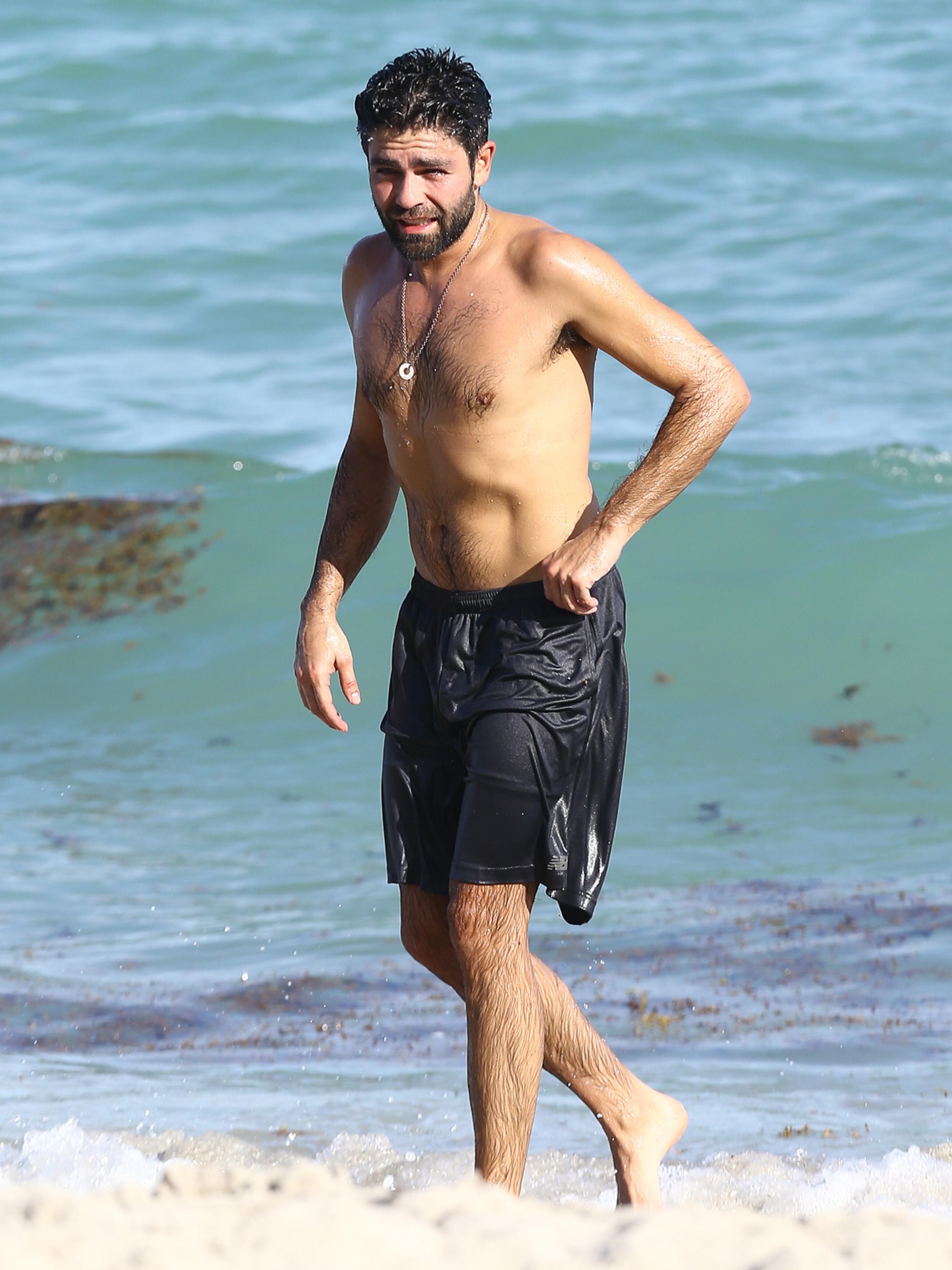 Adrian Grenier Swims In The Ocean