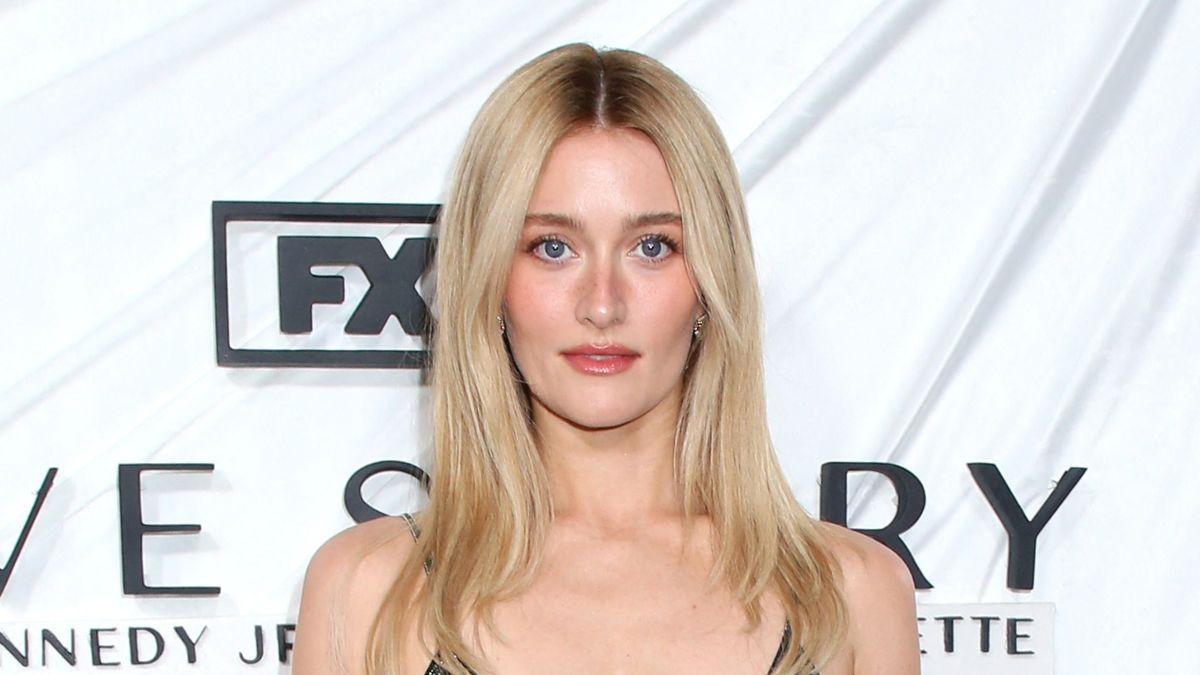 who is sarah pidgeon love story carolyn bessette kennedy actress