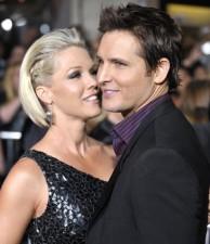 2009__12__g93116288 194×225.jpg