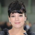 2010__11__Lily_Allen_Nov8newsnea 149×150.jpg