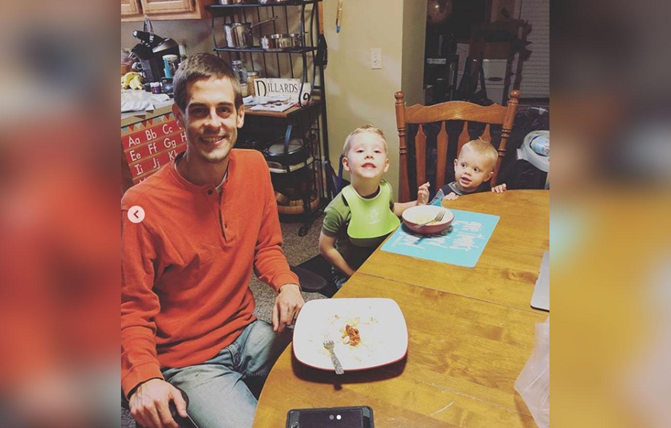 Jill duggar keeps this in her house not a canned good 02