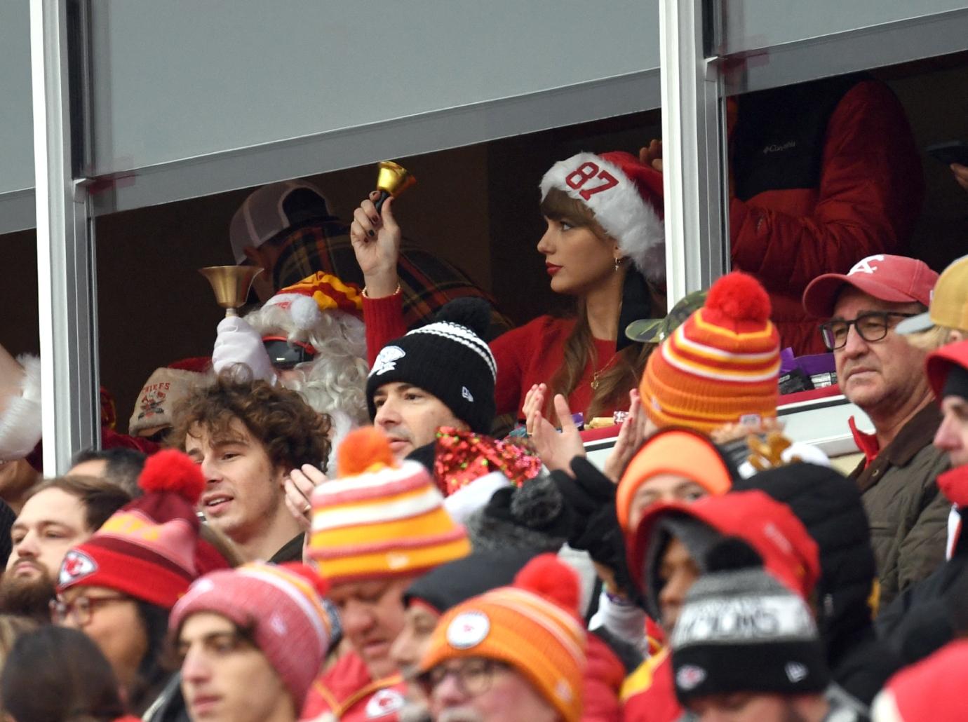 taylor swift fans skip bayless distraction chiefs loss