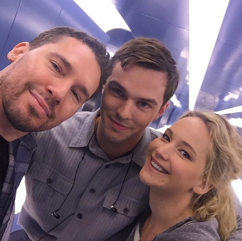 Nicholas hoult jennifer lawrence reunion